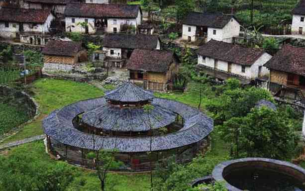 桂西北旅游攻略之三（巴根銅鼓樓）