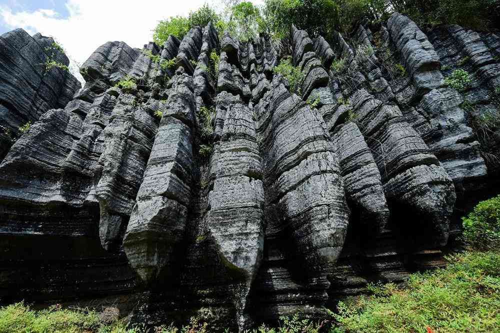 湖北恩施景點(diǎn)推薦，喀斯特地貌石林、峽谷、溶洞去哪看最好？