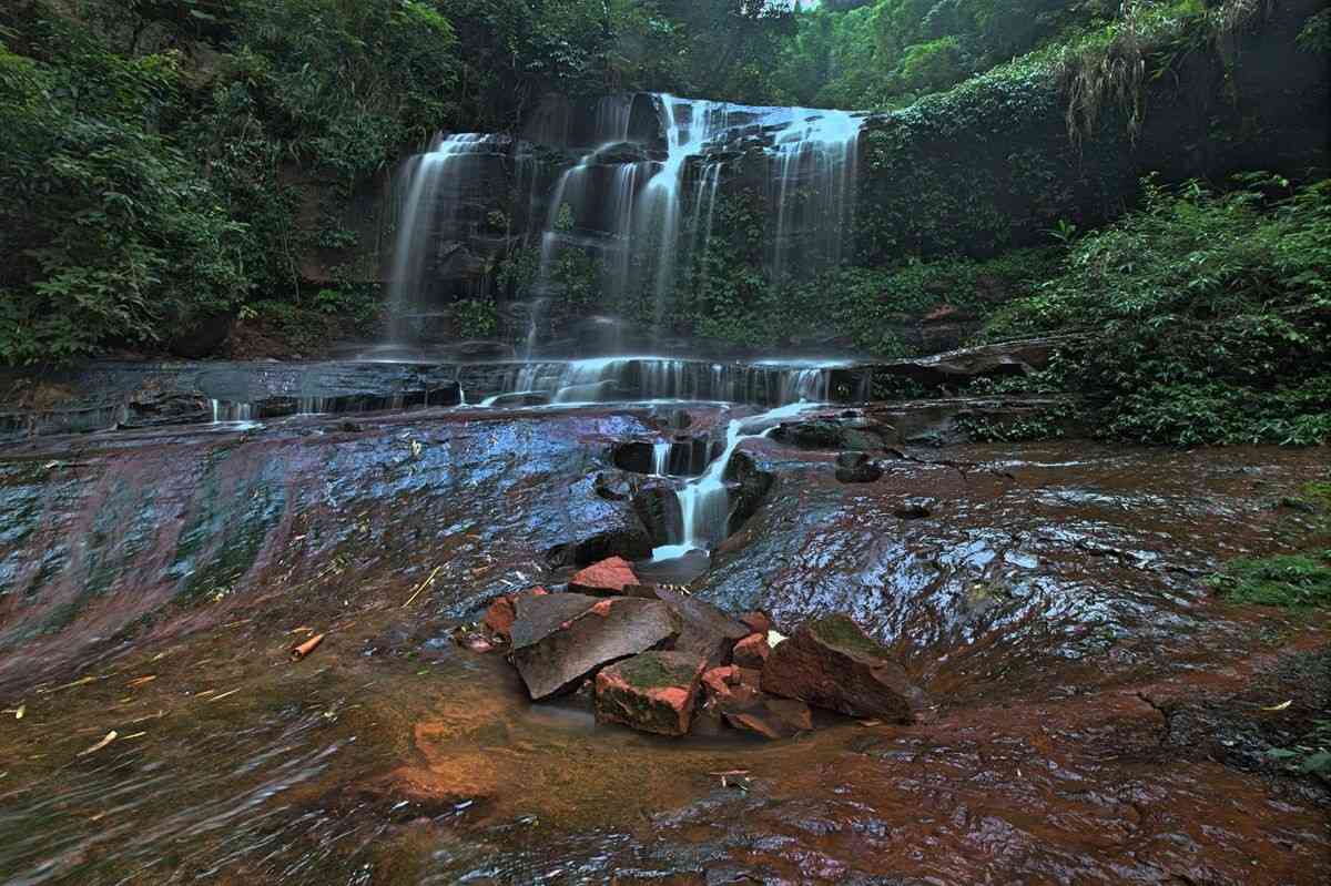 貴州好玩嗎，幾月份去最好，去貴州旅游可以看些什么