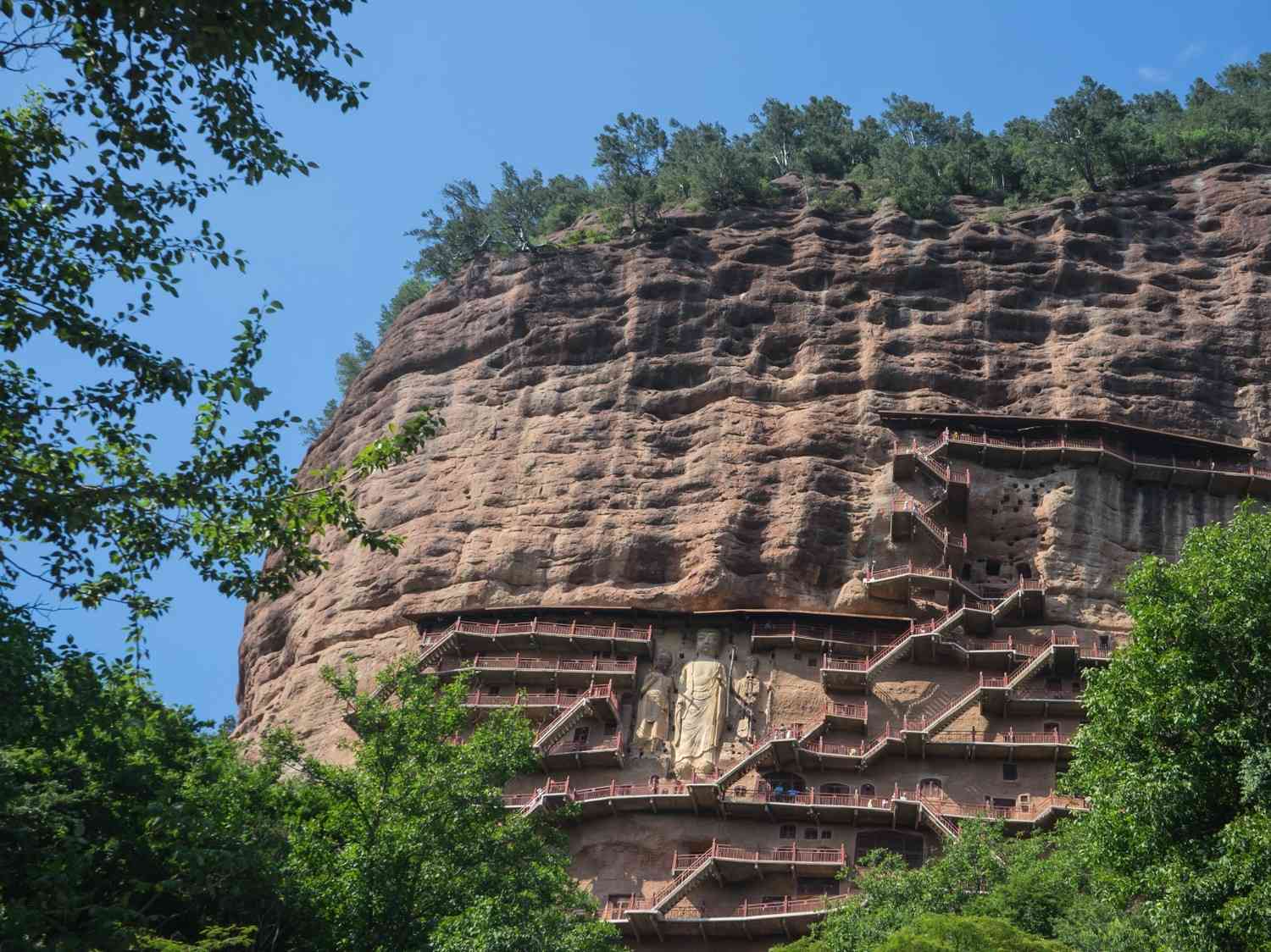 西北甘肅必去景點，天水麥積山石窟交通攻略