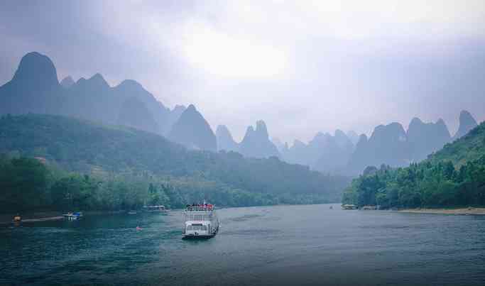 桂林山水甲天下，最有名的景點有哪些？這個夏天快去避暑吧