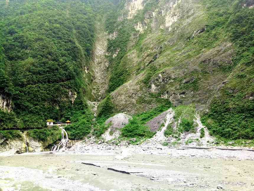 臺(tái)灣花蓮，地震之外我們看到的是美景