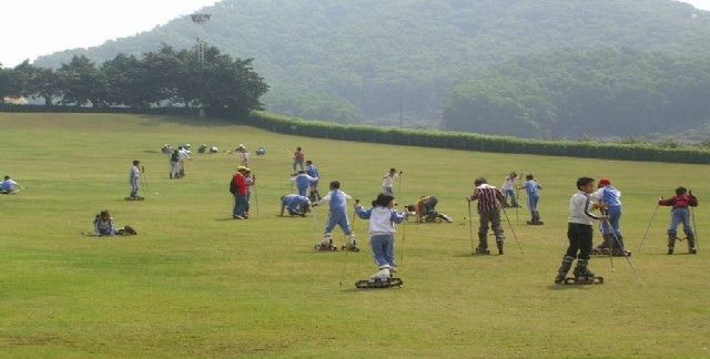 光明滑草游樂園