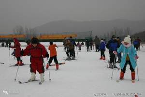 地下畫(huà)廊滑雪場(chǎng)